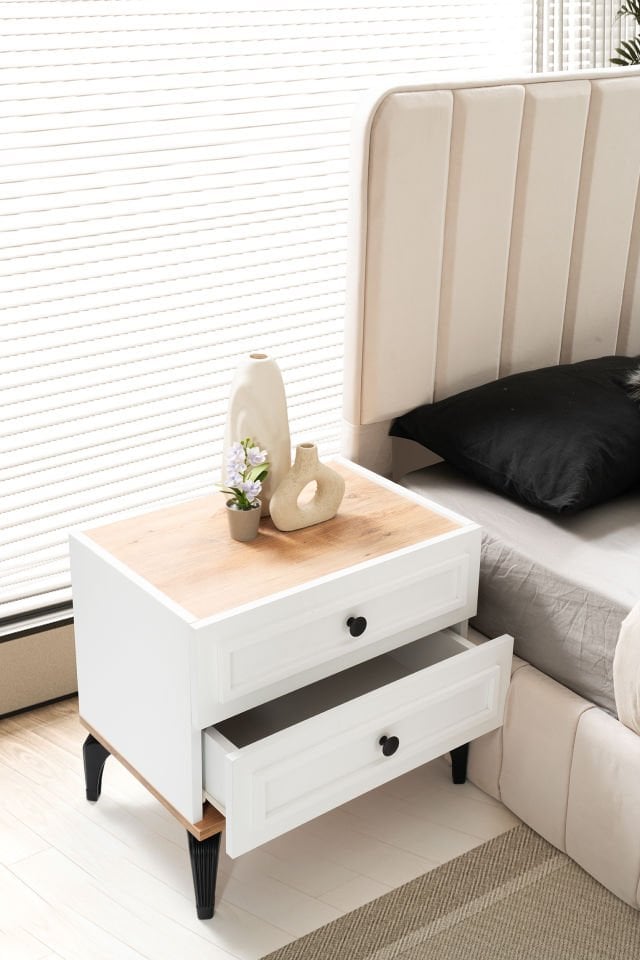 ALAÇATI YATAK ODASI