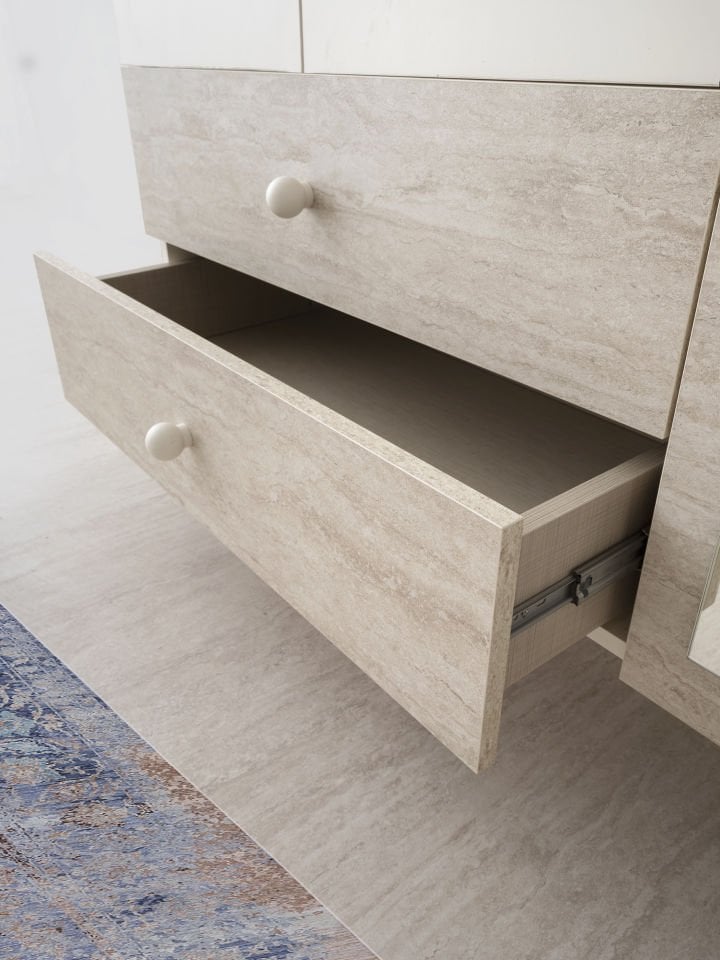 PETRA 3 KAPILI DOLAP